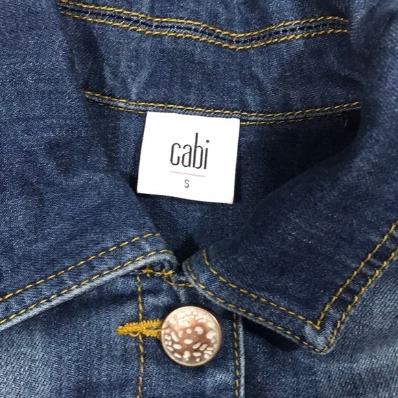 CAbi Dakota Denim Jacket w/ Detachable Lace Trim - Picture 7 of 11